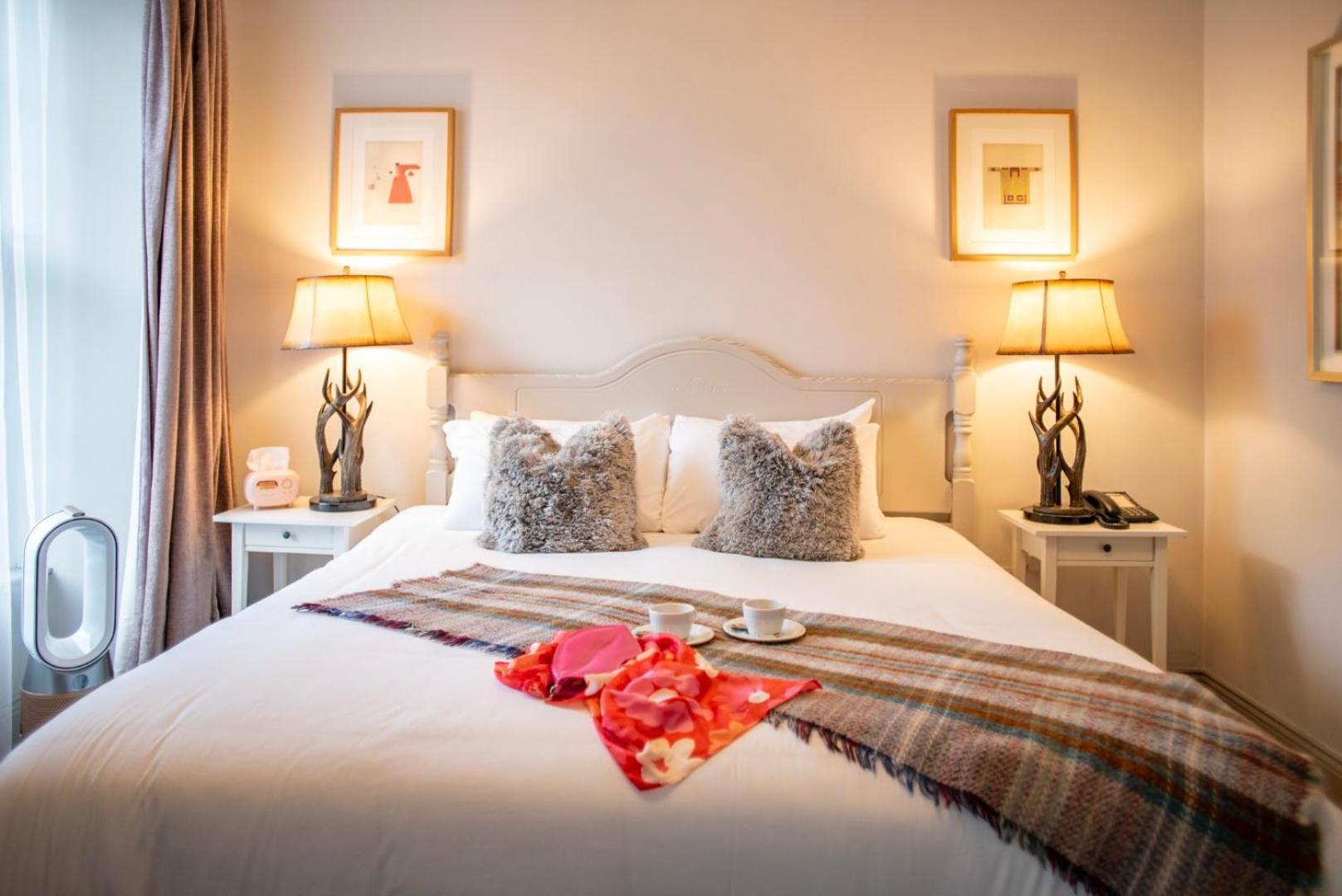 Emmet Hotel Клонакилти Екстериор снимка