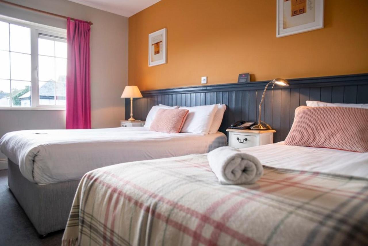 Emmet Hotel Клонакилти Екстериор снимка
